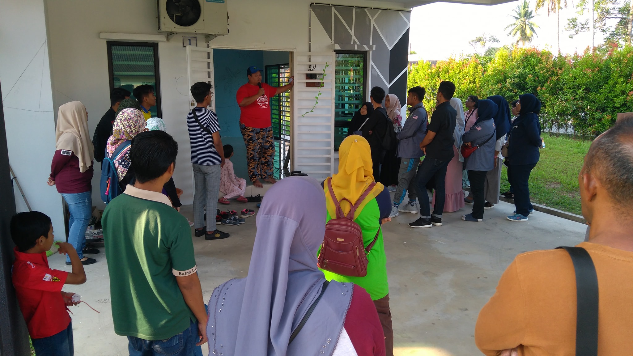 CSR membersih dan mengecat PDK di Perumahan Seri Damai Indah